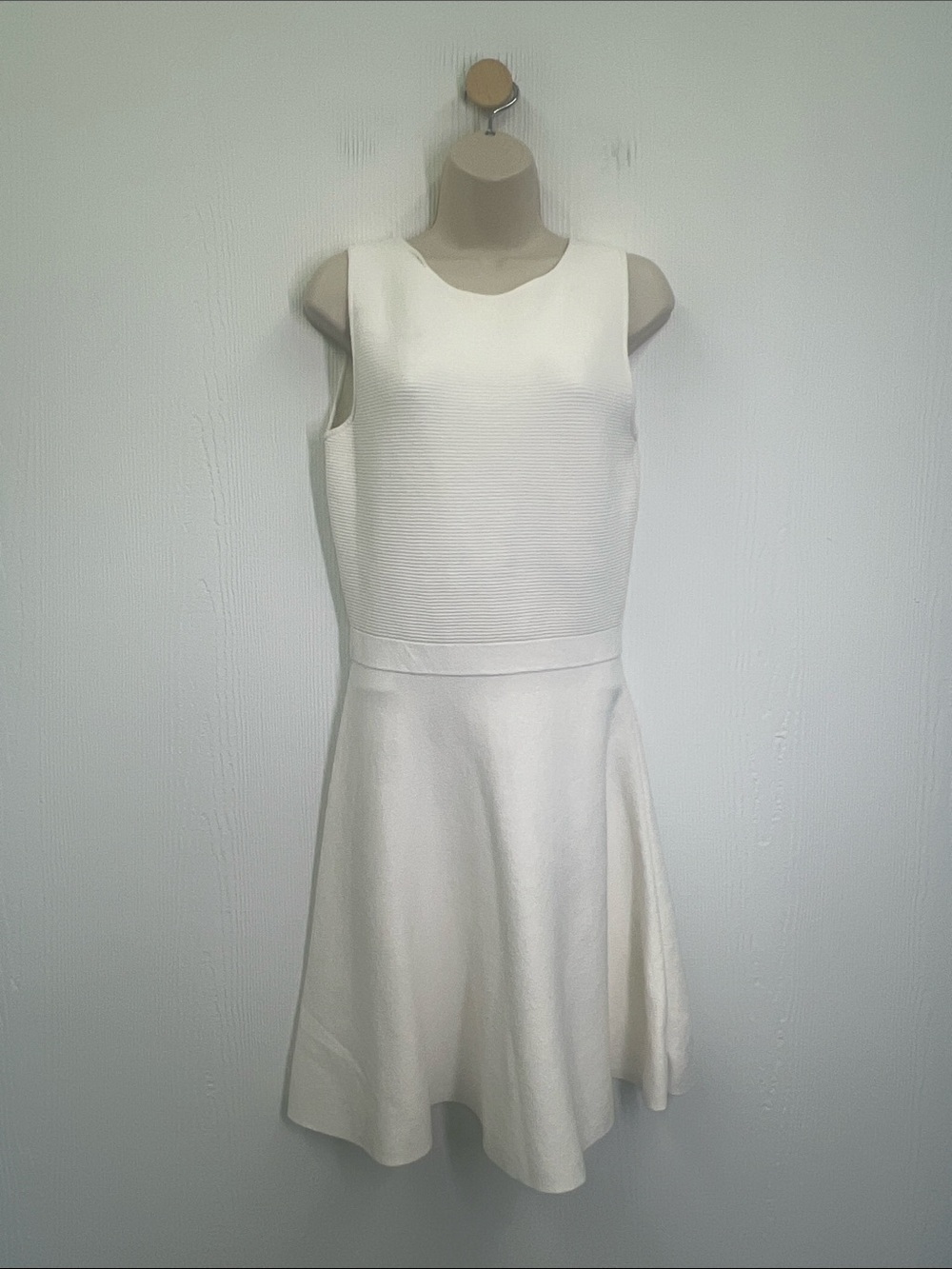 Theory - Irelia Ivory Ribbed Sleeveless Scoop Back Mini Dress Size Medium - Picture 7 of 11